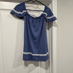 Women’s Blue Off the Shoulder Top with Lace Trim Detail! Size XL!